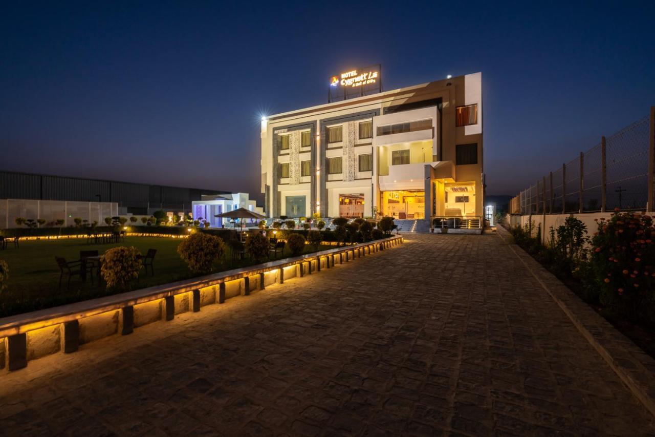 Cygnett Lite Hotel Alwar Exterior photo